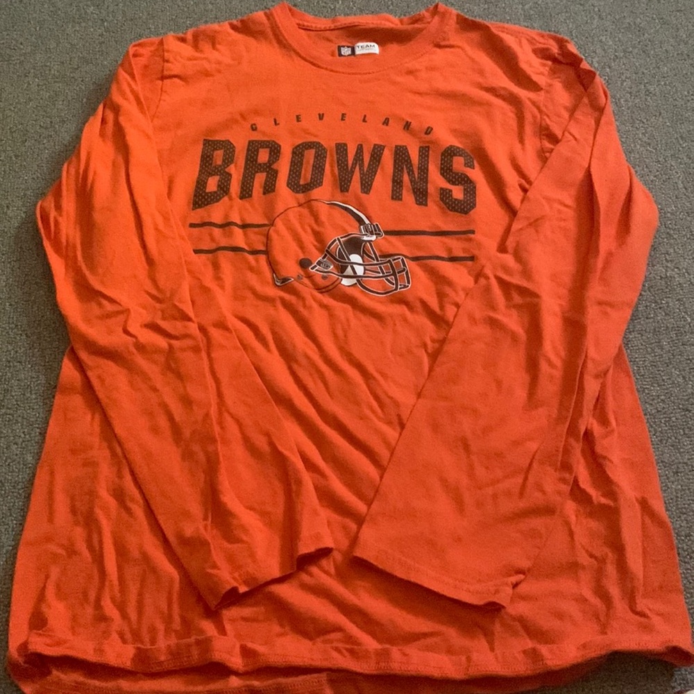 Size: Medium, brand: NFL team apparel,